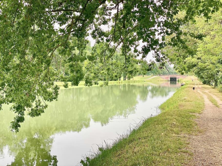 Voyage Au Canal - Parking Clim Netflix Amazon Montauban Exteriör bild